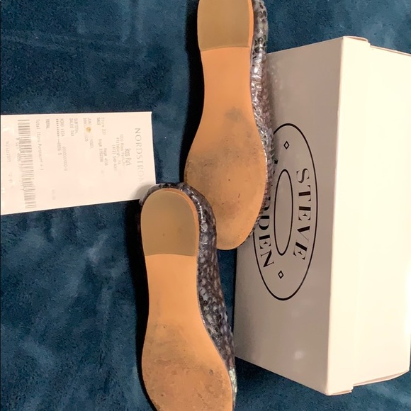 Steve Madden Koool Blue Snake Shoes - Picture 2 of 4